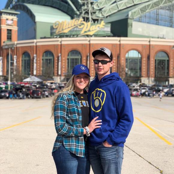 Meet your Posher, Sarah - Picture 1 of 1